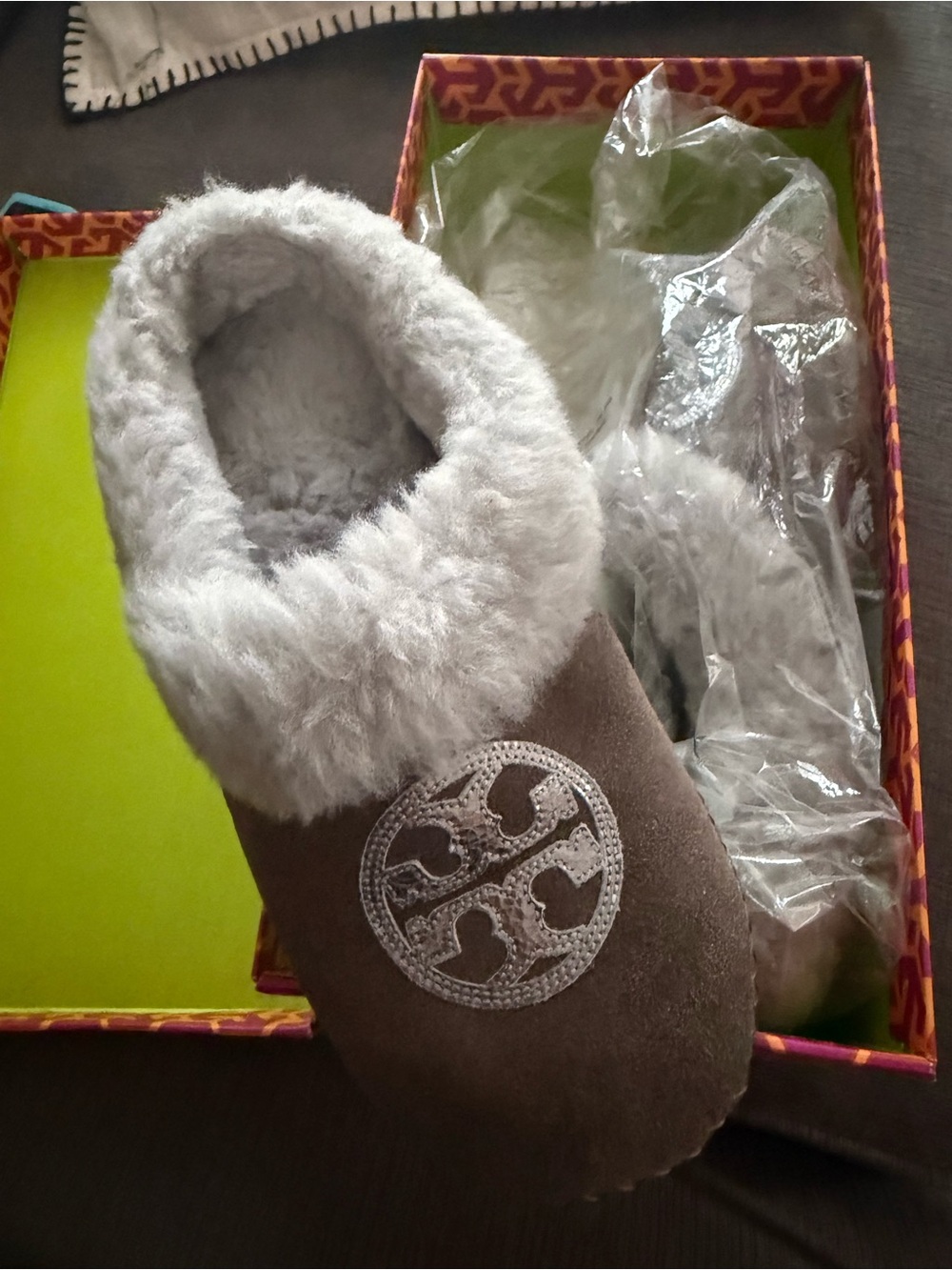 TORY BURCH | coley-split suede slipper, pewter